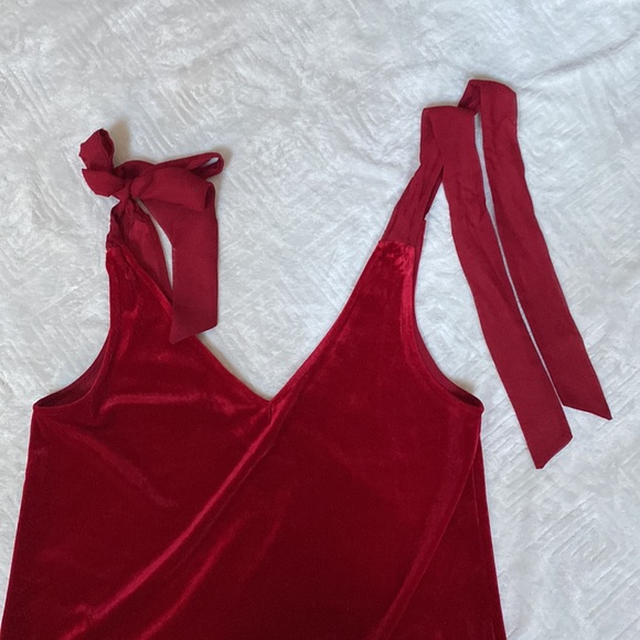 ✨Gibson Red Top with Chiffon Shoulder Ties Sz S✨ - Picture 3 of 8